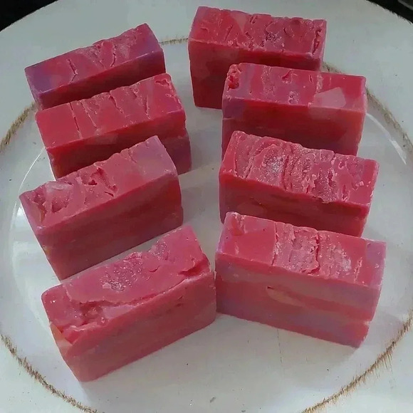 Yule Berry Handmade Soap - Picture 1 of 2
